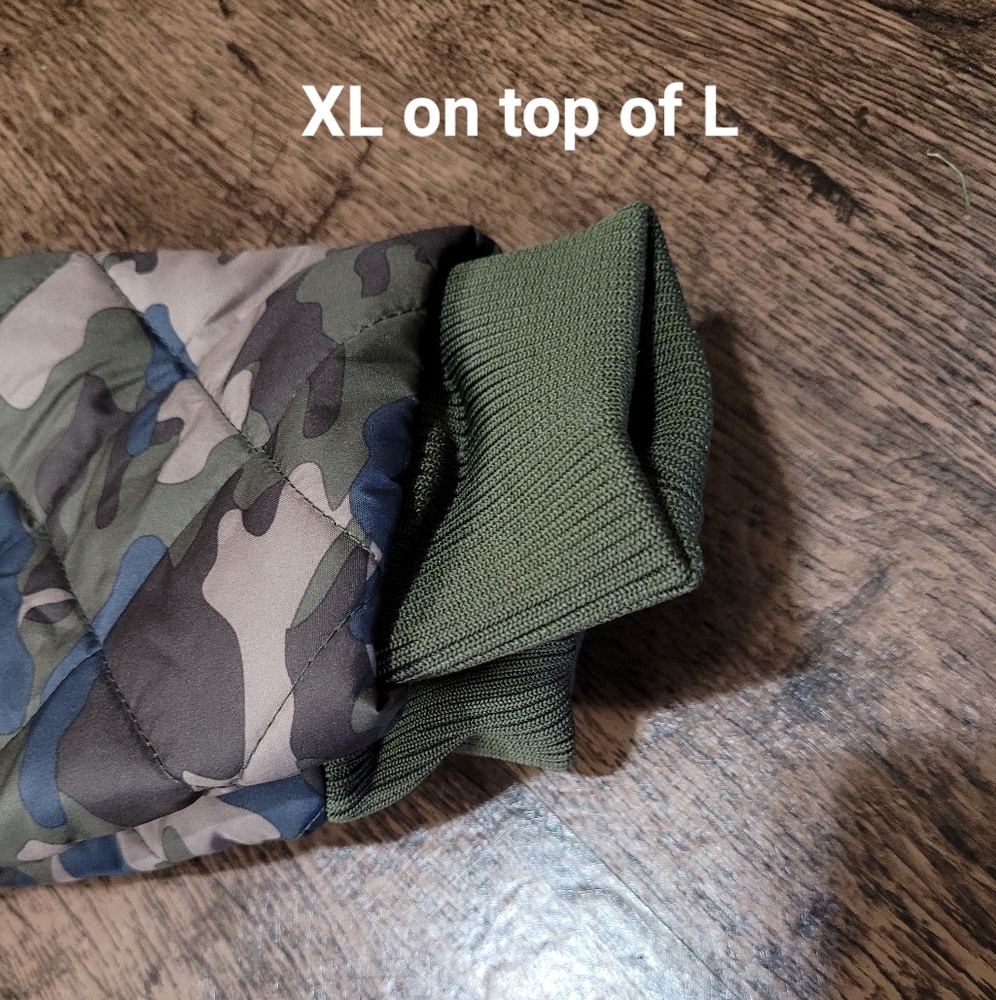 Women's Camo Front Zip Puffer Jacket - Picture 8 of 9